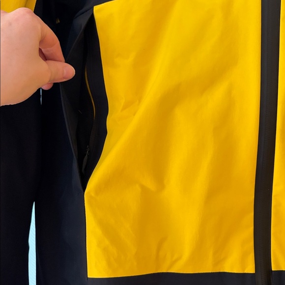 Men’s Adidas Five Ten All-Mountain RAIN.RDY Jacket in Black and Hazy Yellow - Picture 6 of 7